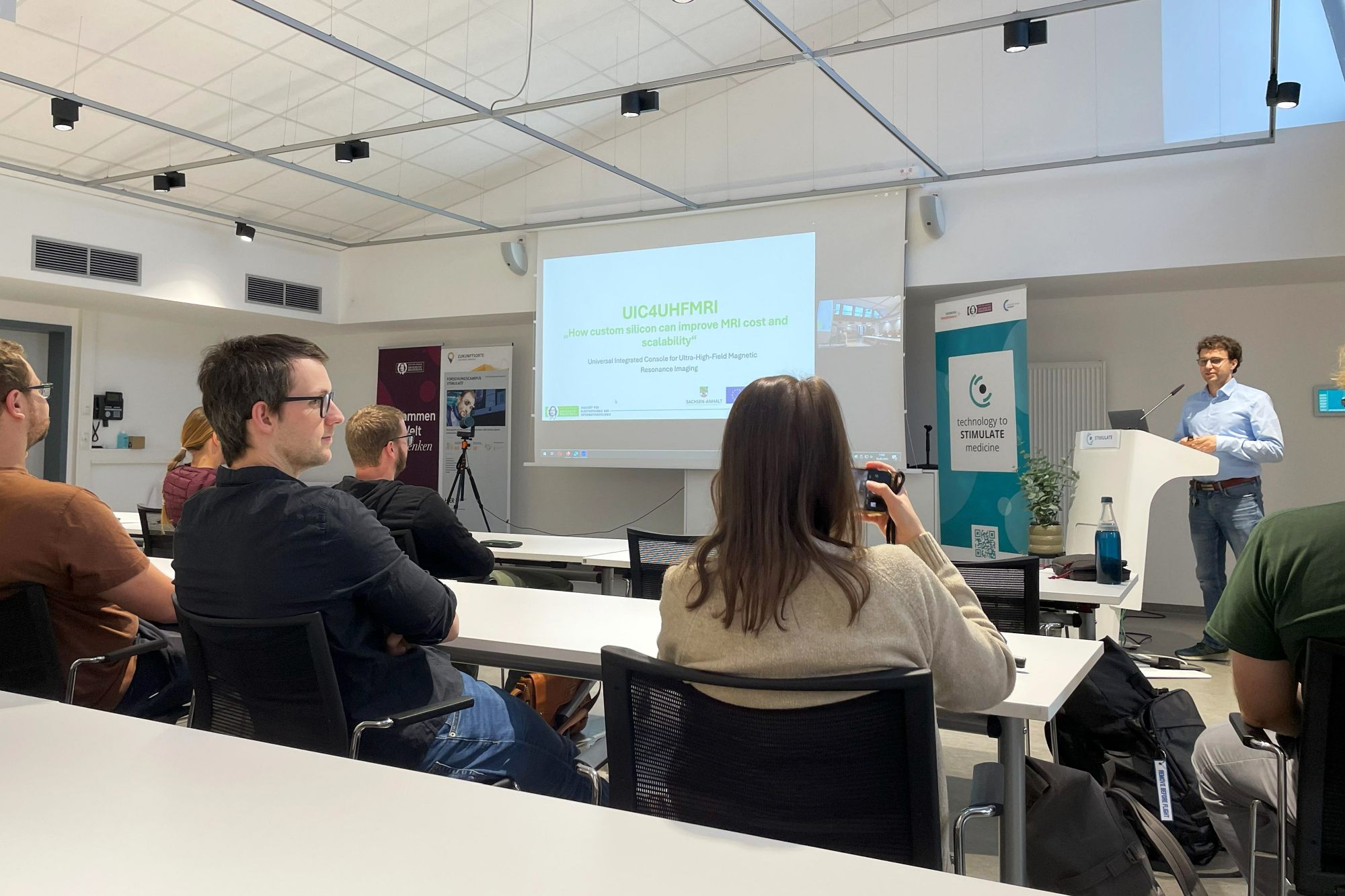 UIC4UHFMRI beim Stimulate Kolloqium